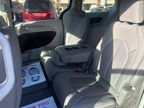 2017 Chrysler Pacifica Touring