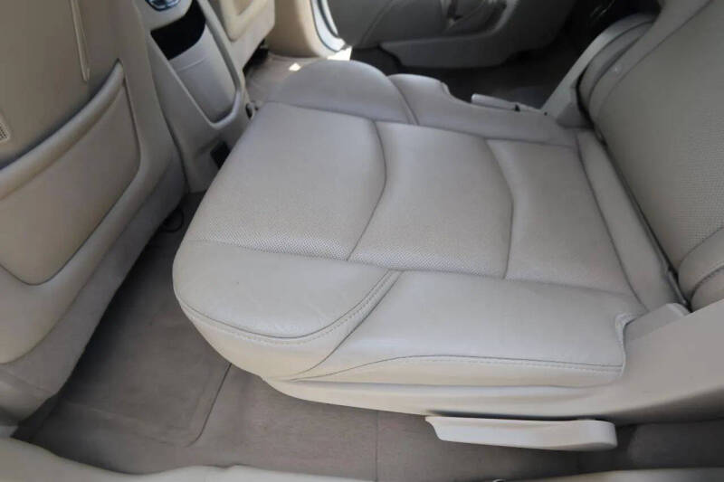 2016 Cadillac Escalade Luxury Collection