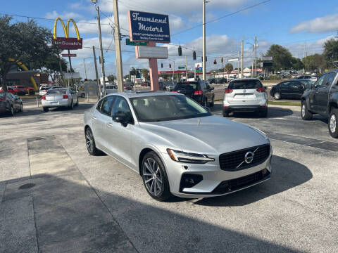 2022 Volvo S60 B5 Momentum