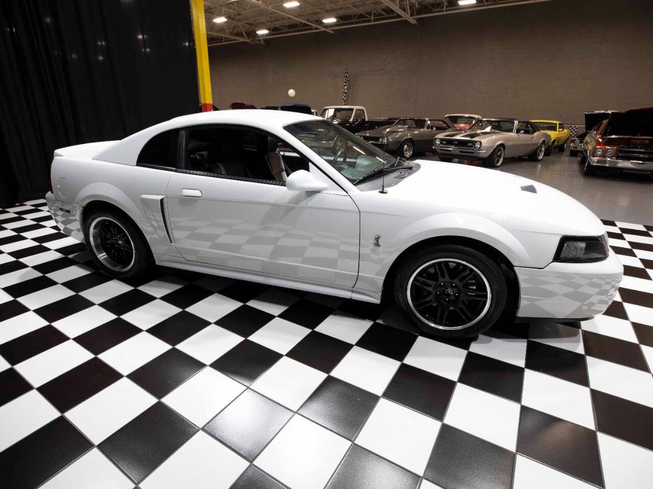 2003 Ford Mustang SVT Cobra 16
