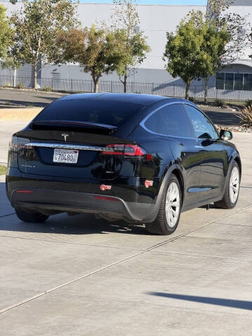 2017 Tesla Model X 90D