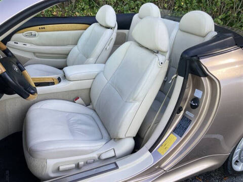 2004 Lexus SC 430