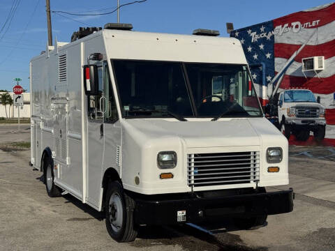 2016 Freightliner MT45 Chassis