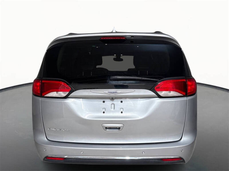 2019 Chrysler Pacifica Touring L