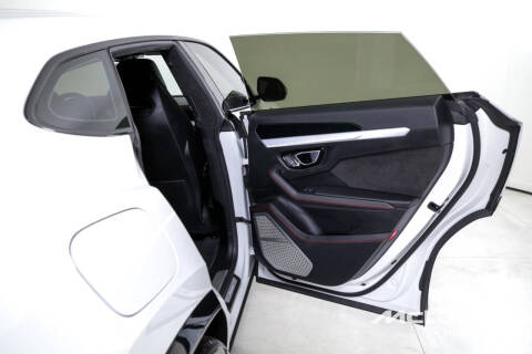 2022 Lamborghini Urus