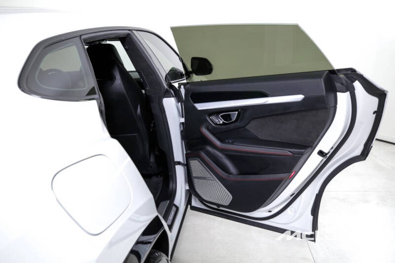 2022 Lamborghini Urus