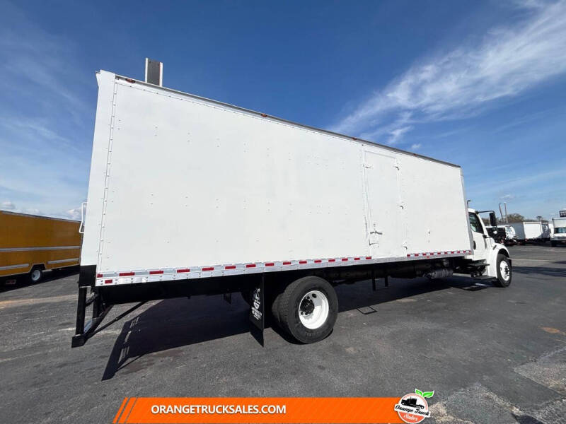 2018 Freightliner M2 106