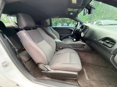 2017 Dodge Challenger SXT