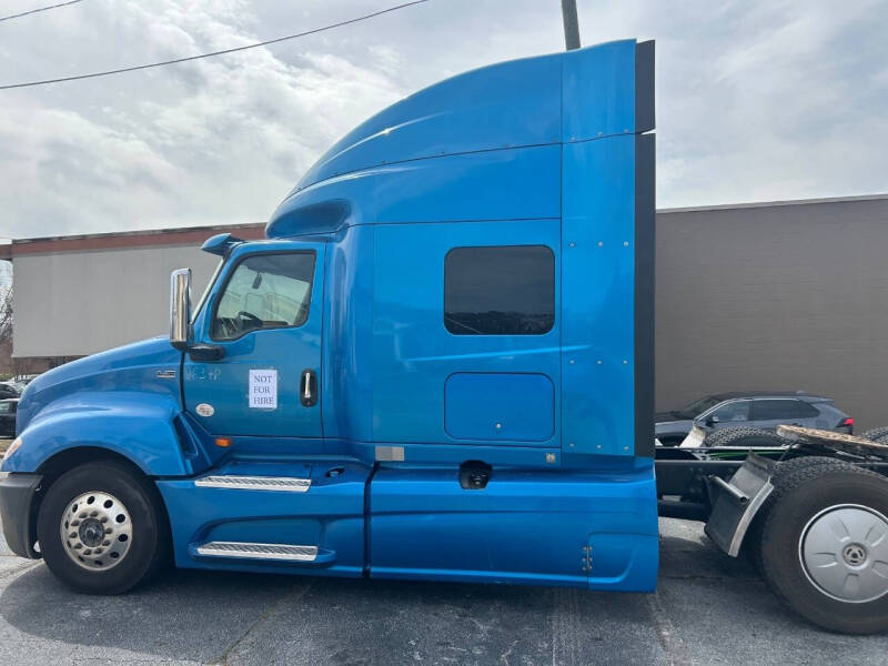 2019 International LT625