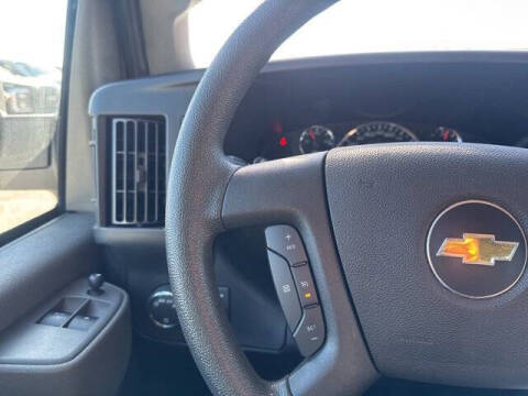 2024 Chevrolet Express 2500