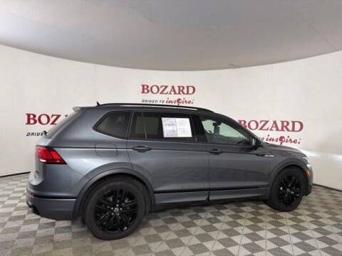2022 Volkswagen Tiguan SE R-Line Black