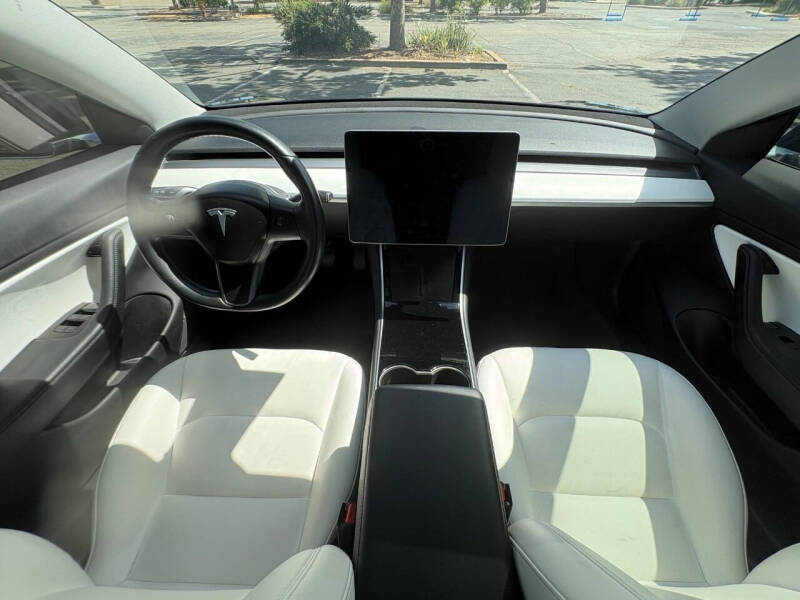2019 Tesla Model 3 Standard Range Plus