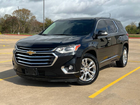 2018 Chevrolet Traverse for sale at AUTO DIRECT Bellaire in Houston TX