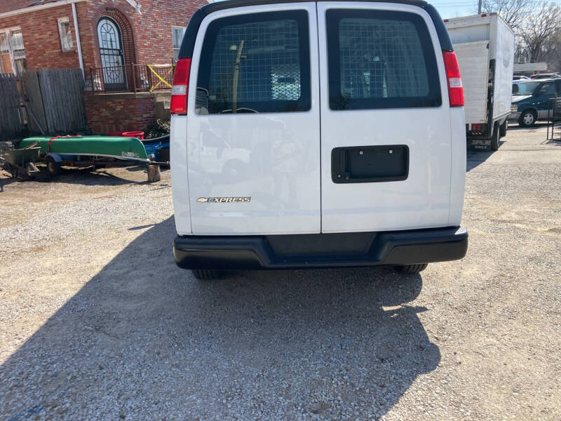 2019 Chevrolet Express 2500