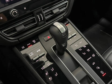 2022 Porsche Macan S