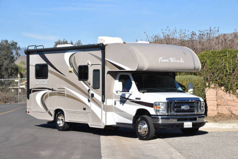 2015 Thor Motor Coach Four Winds Beach Cruiser