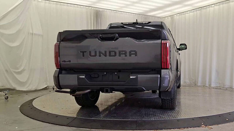 2022 Toyota Tundra Platinum