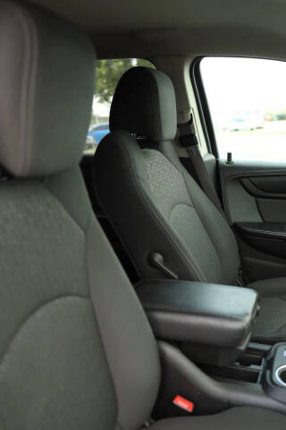 2013 GMC Acadia SLE-1