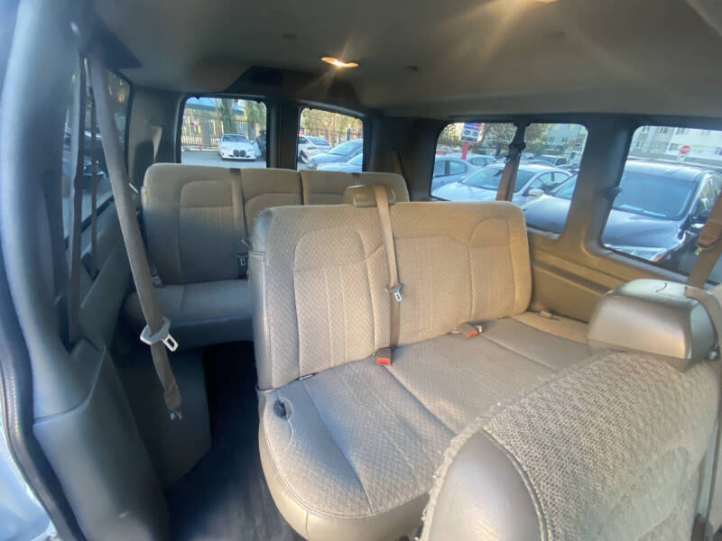 2019 Chevrolet Express LS 2500