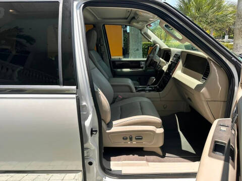 2014 Lincoln Navigator