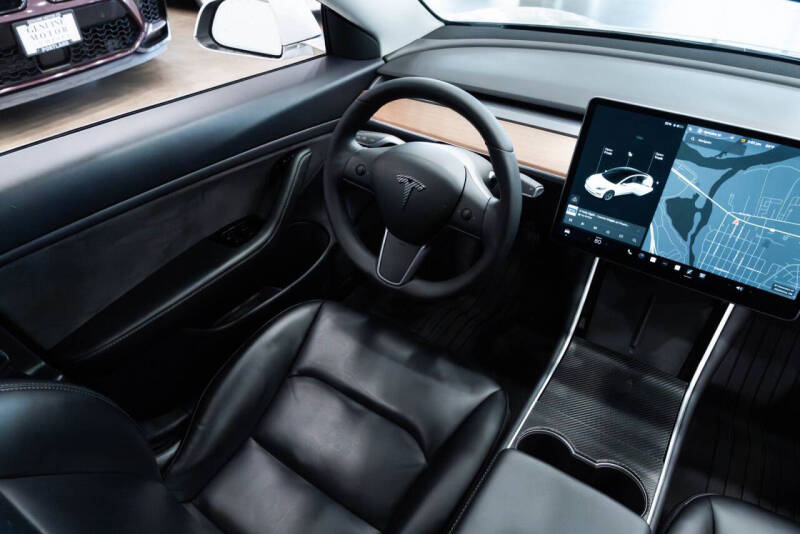 2019 Tesla Model 3 Mid Range