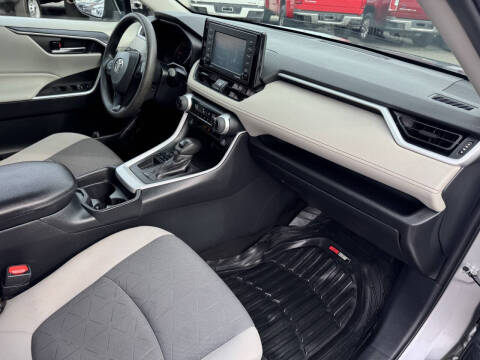 2020 Toyota RAV4 XLE