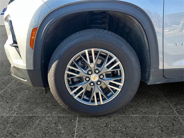 2024 Chevrolet Traverse LT