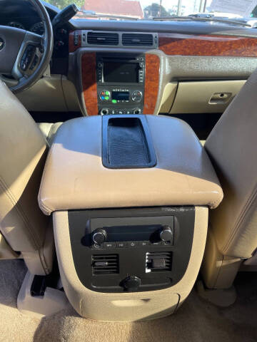 2011 Chevrolet Avalanche LTZ