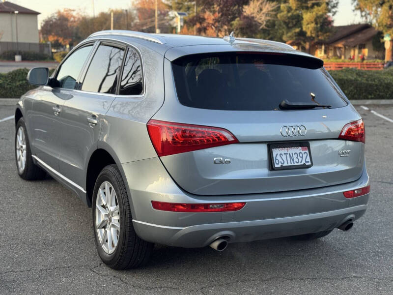 2011 Audi Q5 2.0T quattro Premium