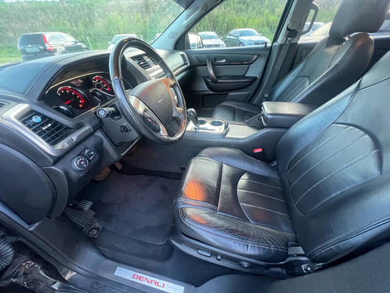 2016 GMC Acadia Denali