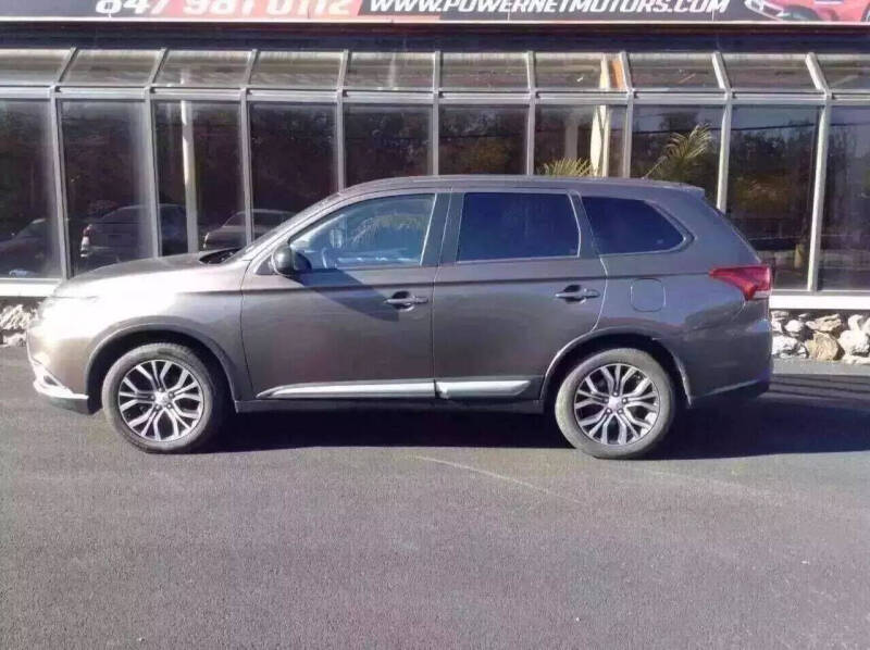 2016 Mitsubishi Outlander ES