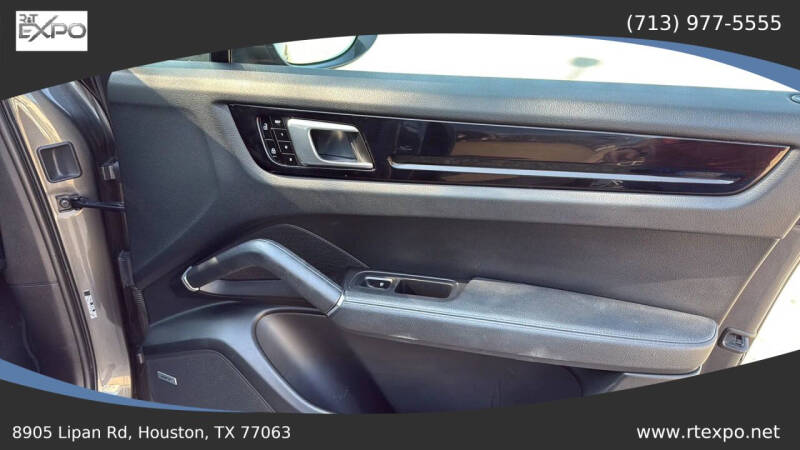 2019 Porsche Cayenne S