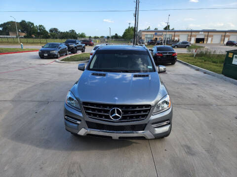 2015 Mercedes-Benz M-Class for sale at Vision Auto Group in Sugar Land TX