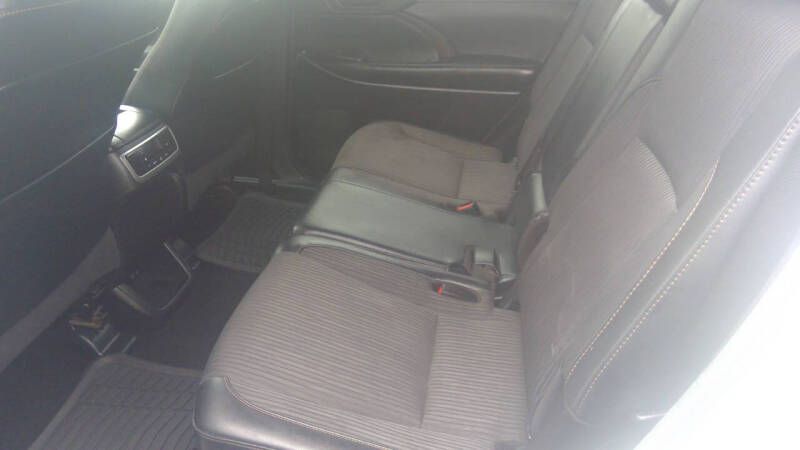 2017 Toyota Highlander LE Plus