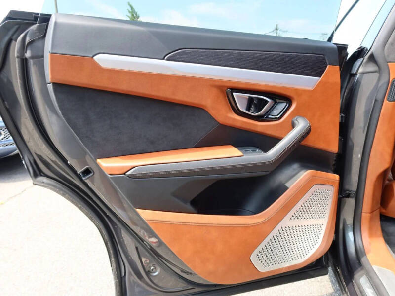 2019 Lamborghini Urus