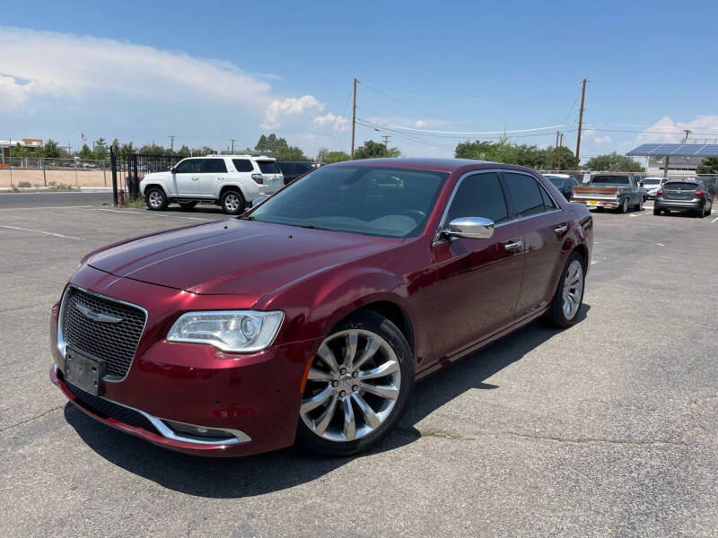 2019 Chrysler 300 for sale at GREAT CHOICE AUTO SALES LLP in Albuquerque NM