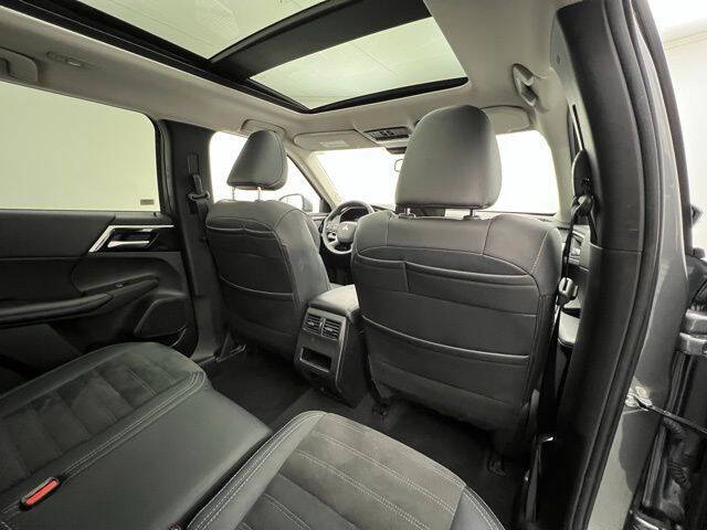 2024 Mitsubishi Outlander SE