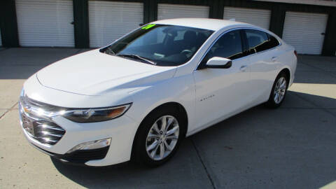 2020 Chevrolet Malibu for sale at B&E Garage LLC in Hill City KS