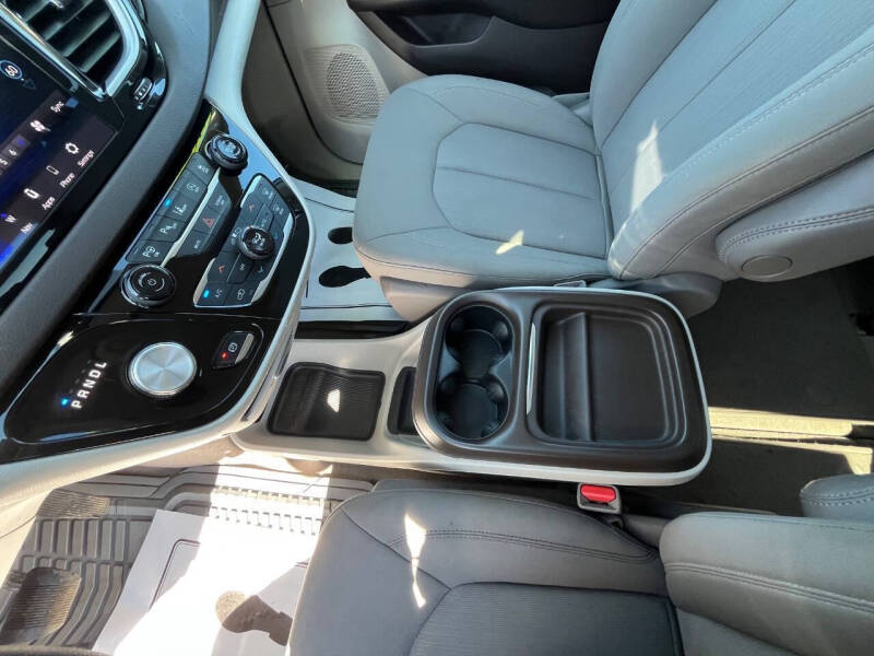 2020 Chrysler Pacifica Touring