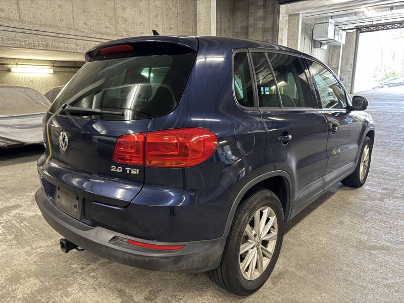2014 Volkswagen Tiguan SE