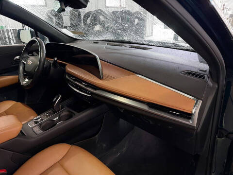 2024 Cadillac XT4 Sport