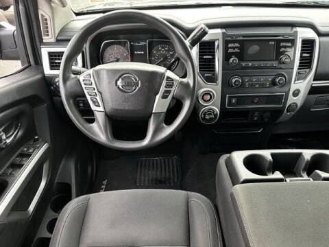 2017 Nissan Titan Platinum Reserve