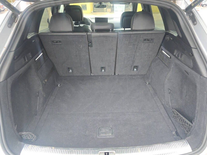 2021 Audi SQ5 3.0T quattro Premium Plus