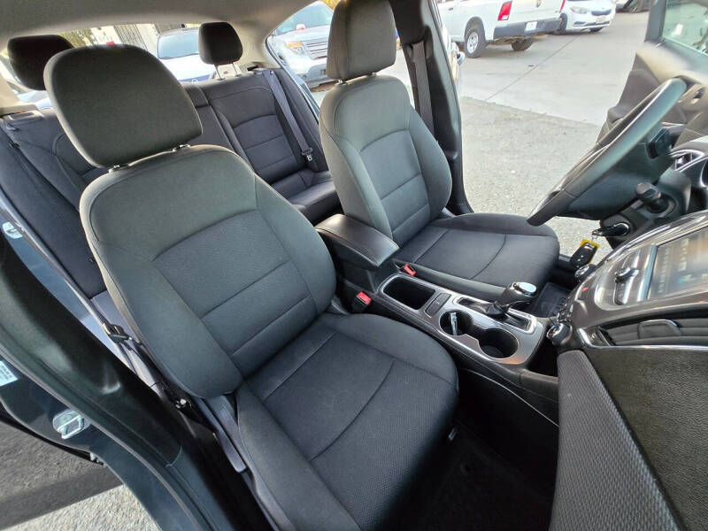 2017 Chevrolet Cruze LT Auto