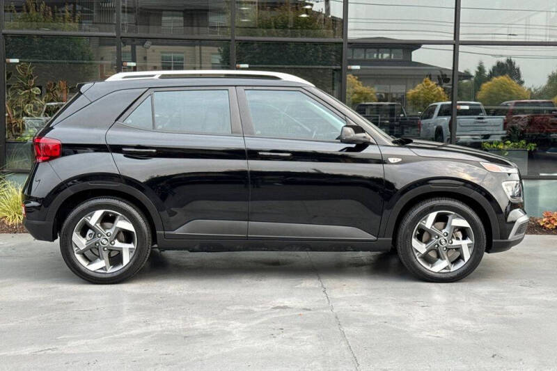 2022 Hyundai Venue SEL
