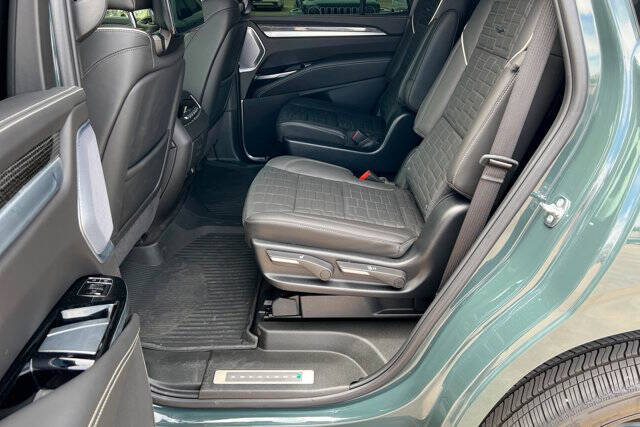 2025 Cadillac Escalade-V