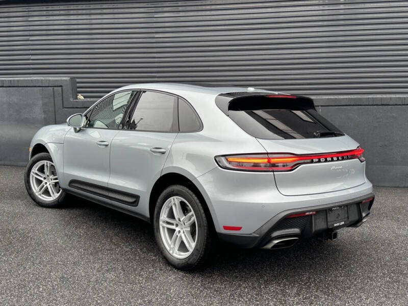 2025 Porsche Macan