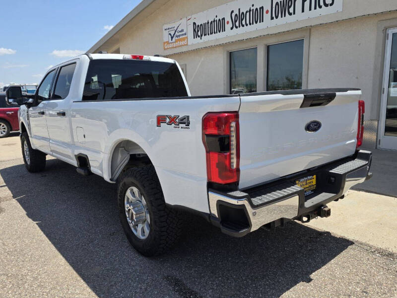 2023 Ford F-350 Super Duty XLT