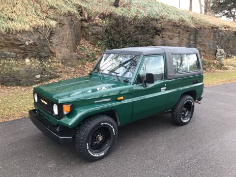 1990 Toyota Land Cruiser for sale at Bogie's Motors in Saint Louis MO