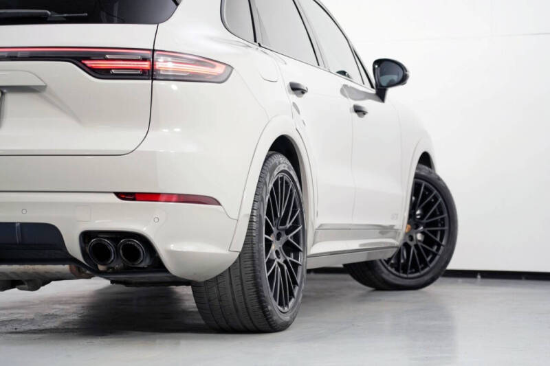 2021 Porsche Cayenne GTS